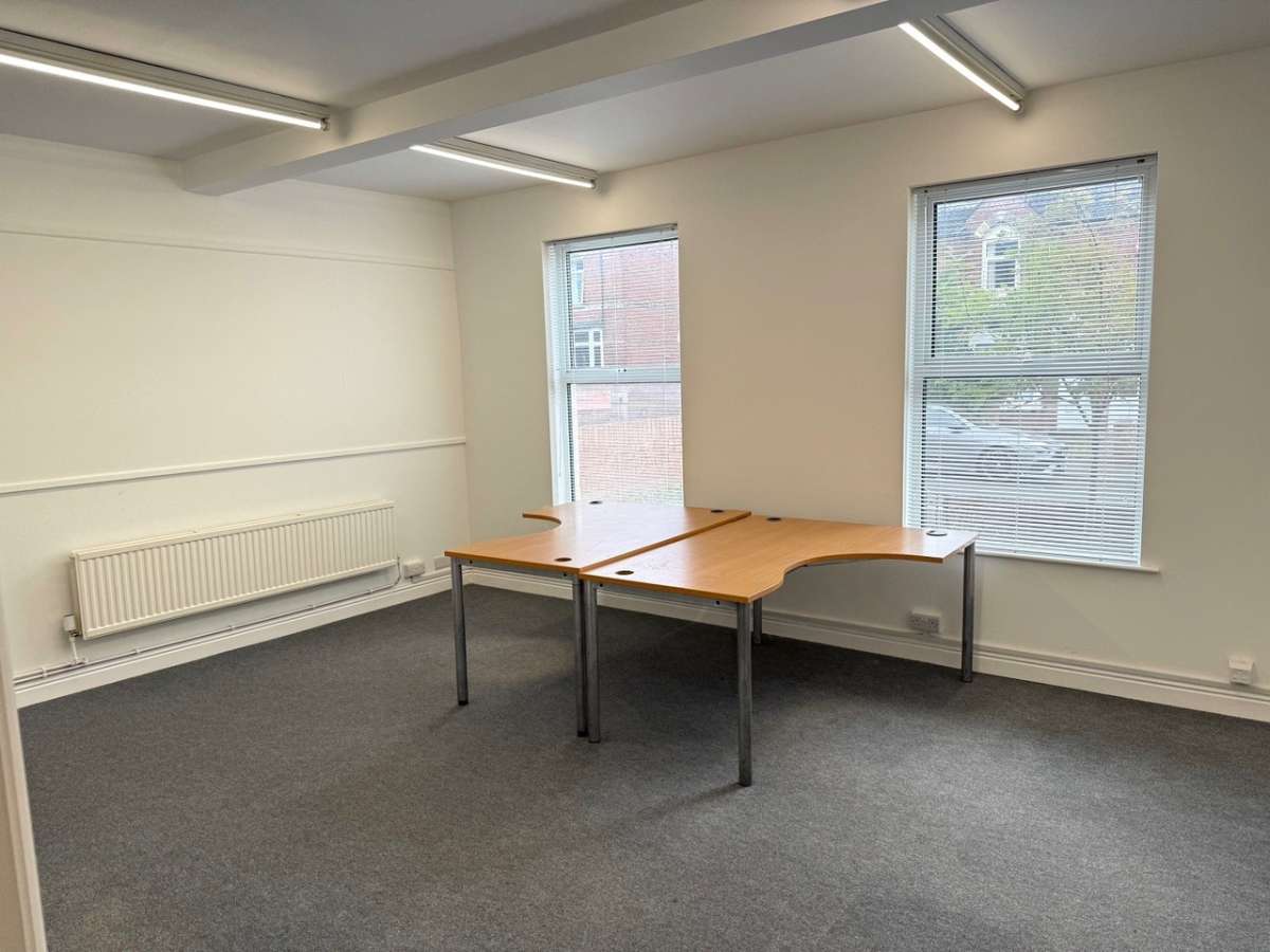 Office in Doncaster - photo 3
