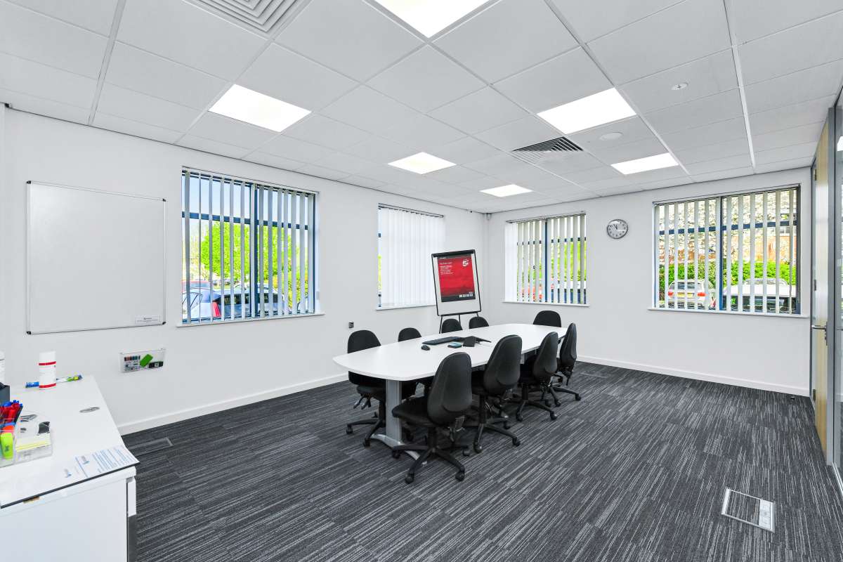 Office in Nottingham - photo 4