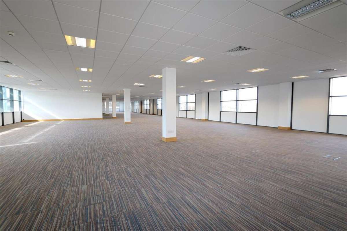 Office in Grangetown - photo 3