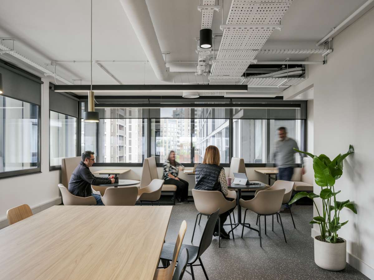 Office in Croydon - photo 2