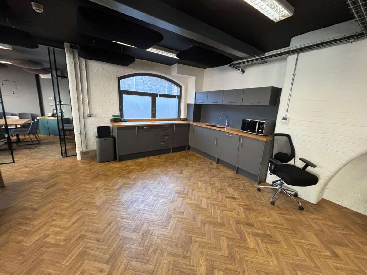 Office in Bristol - photo 2