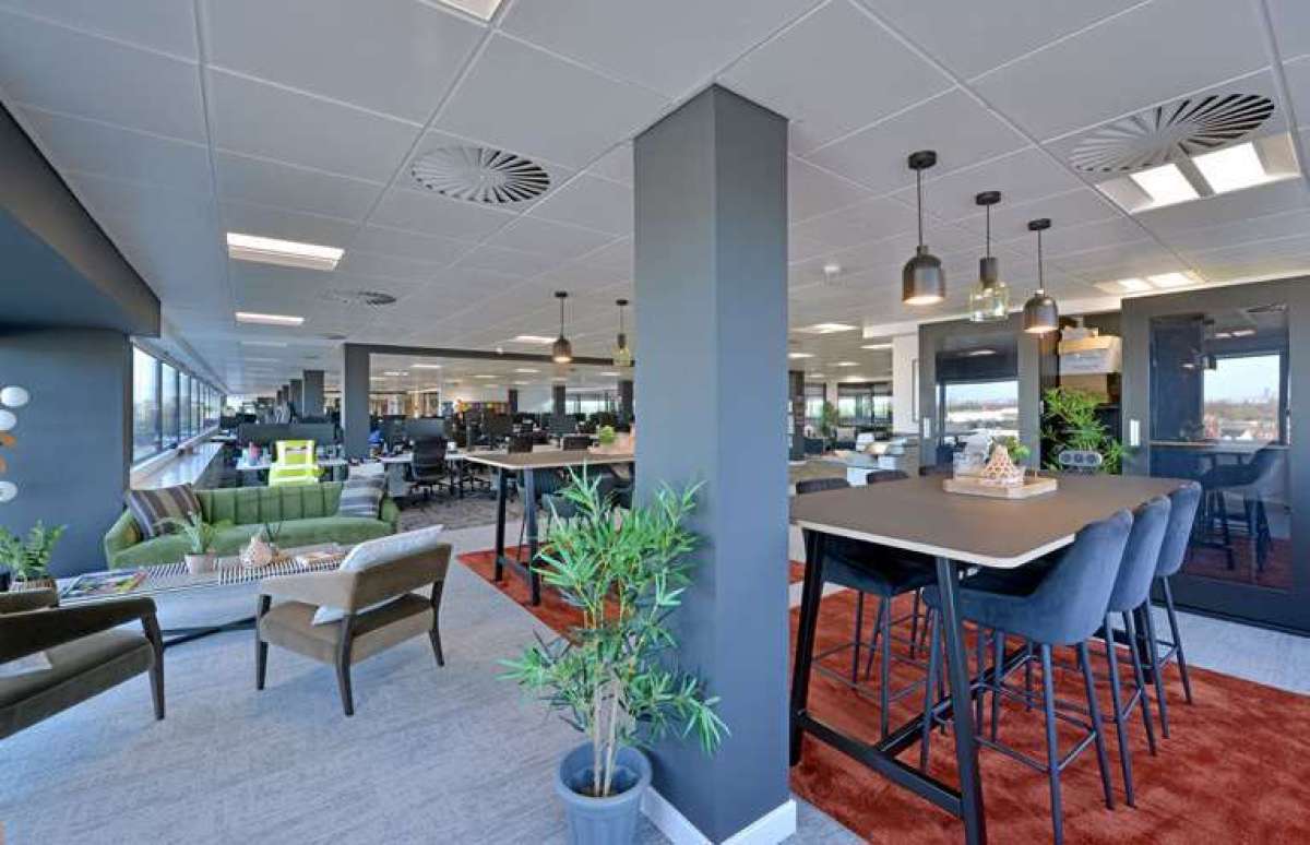 Office in Sale - photo 2