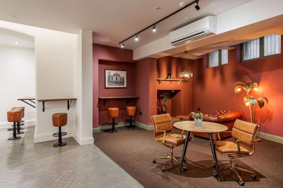 Office in Bournemouth - photo 4