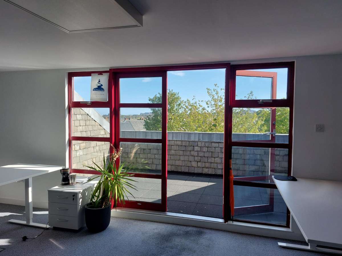 Office in Edinburgh - photo 4