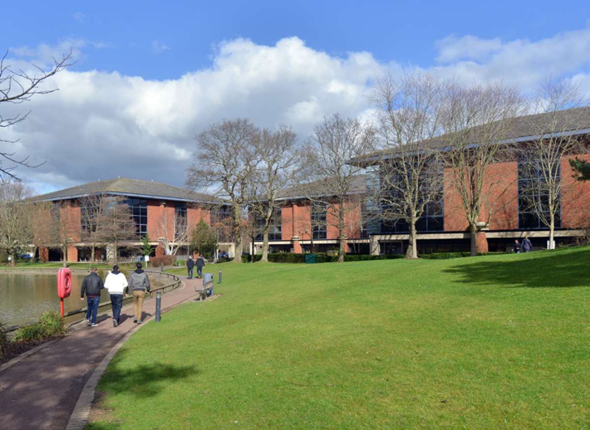 Office in Fareham - photo 3