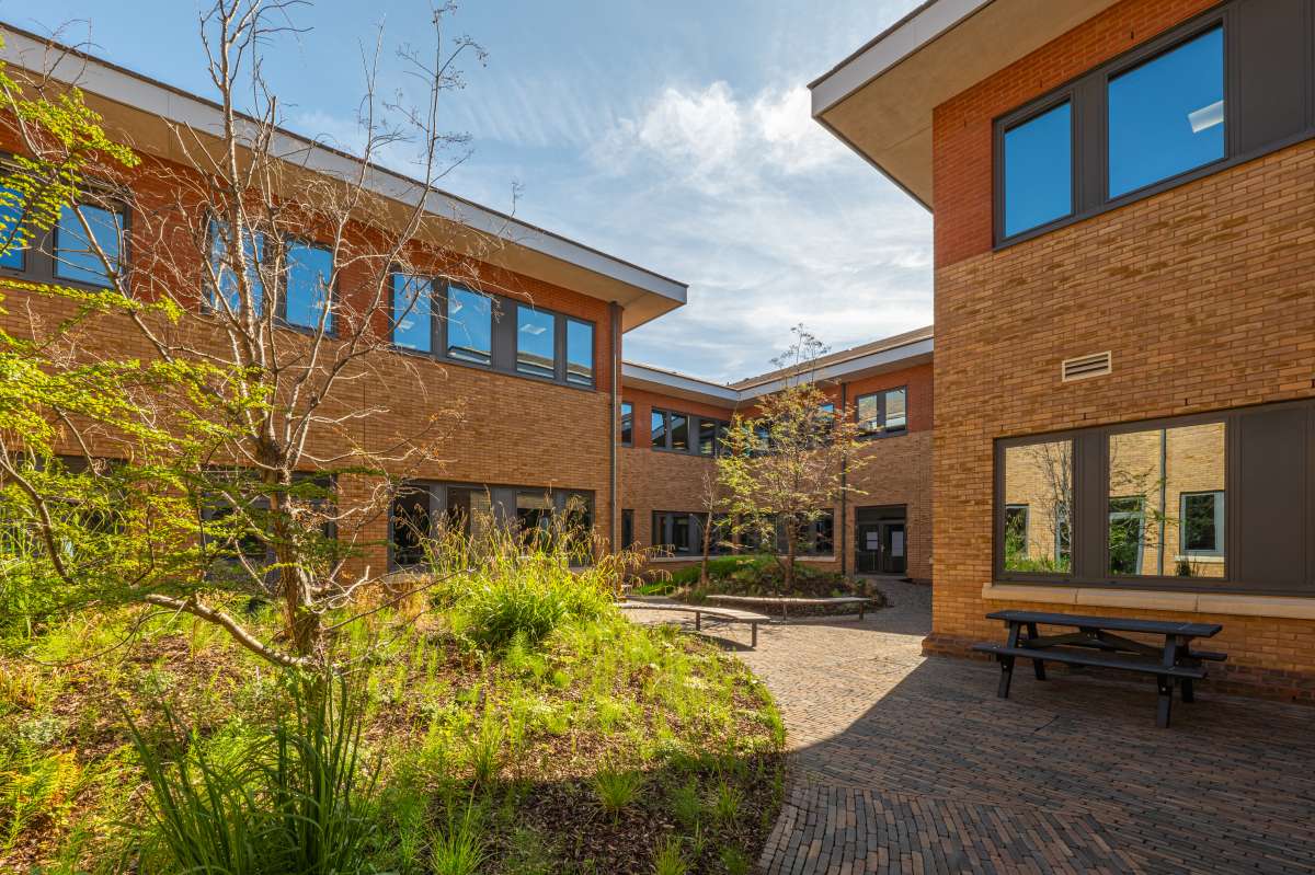 Office in Milton Keynes - photo 3