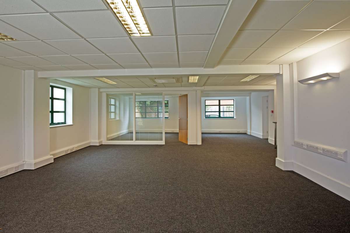 Office in Chelmsford - photo 2