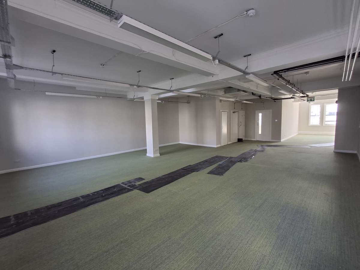 Office in Brighton - photo 3