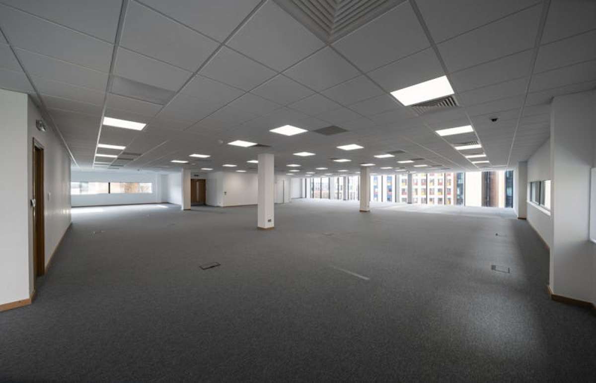 Office in Bournemouth - photo 3