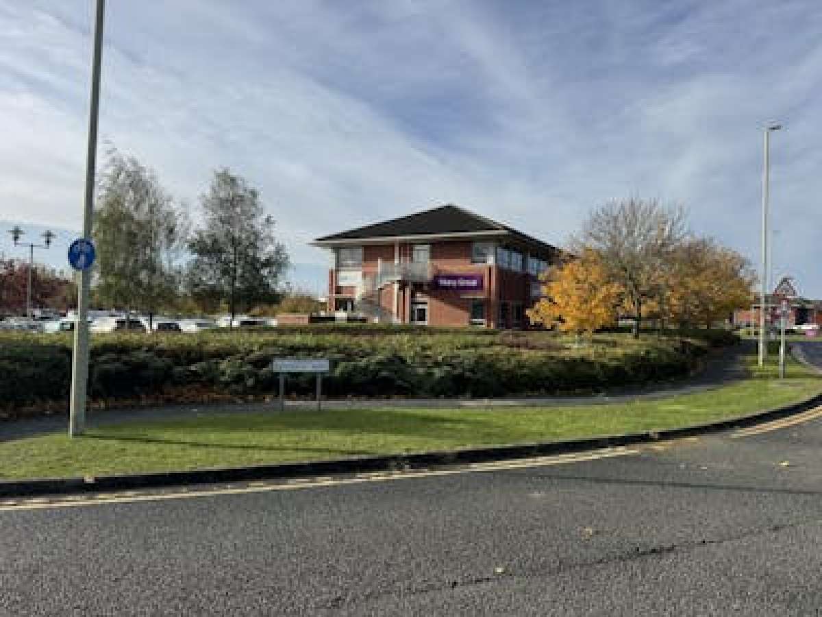 Office in Leicester - photo 4