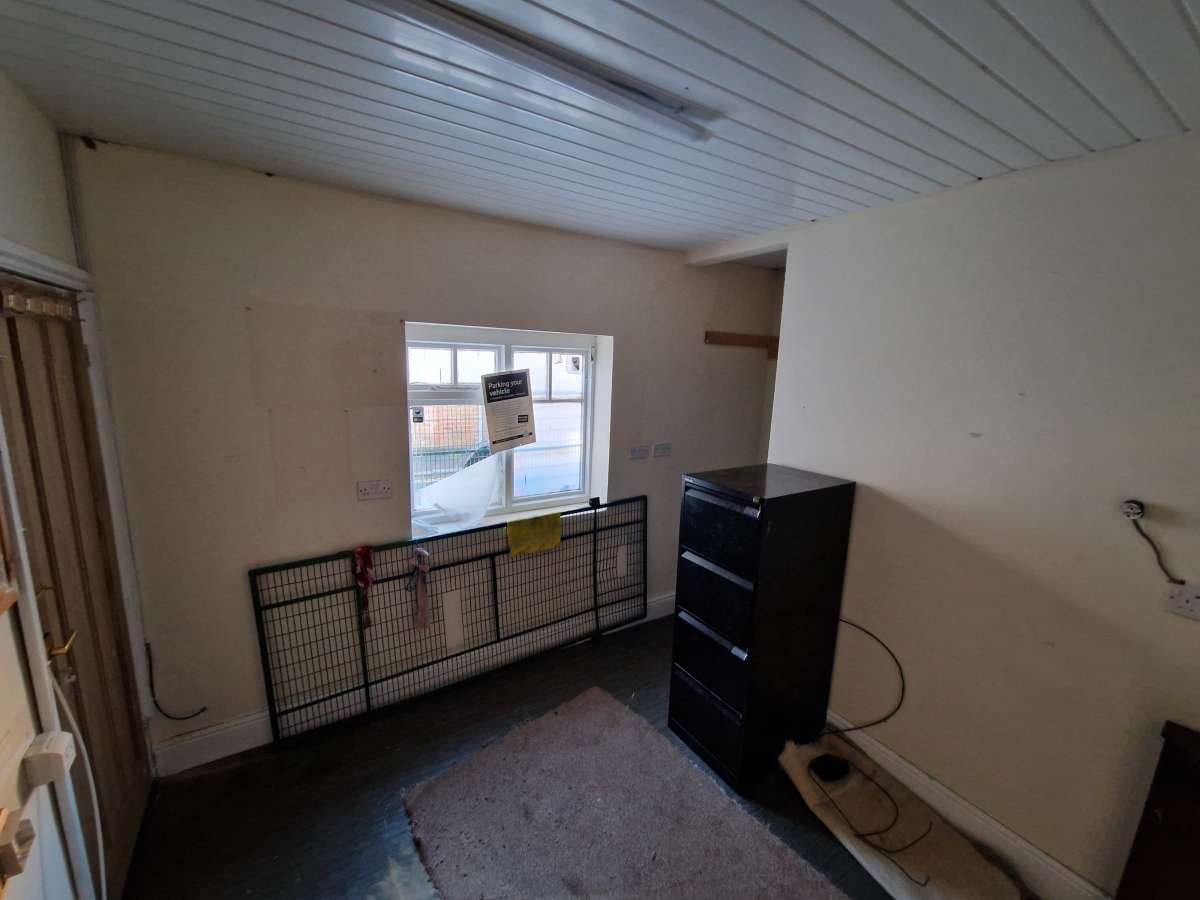 Office in Derby - photo 3