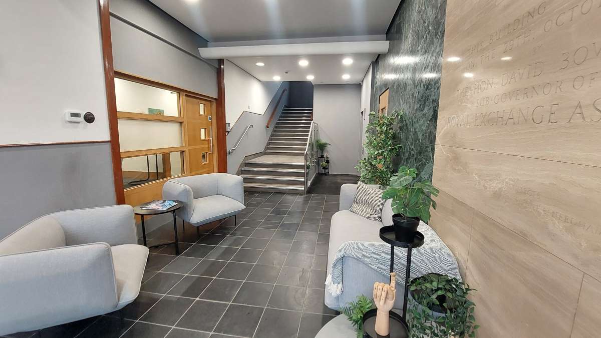 Office in Dundee - photo 3