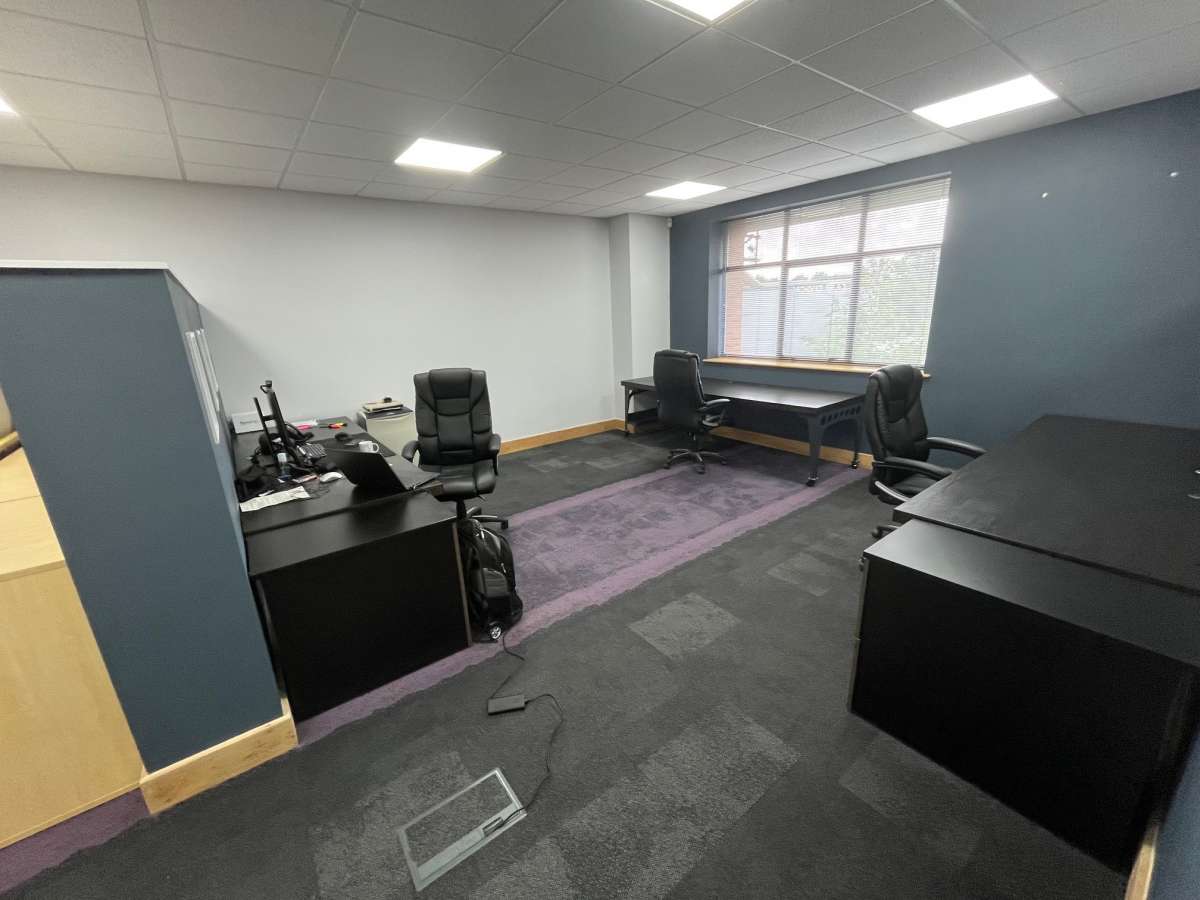 Office in Pride Park - photo 4