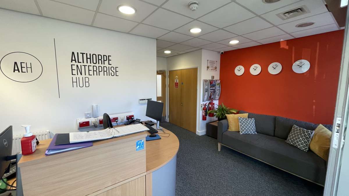 Office in Leamington Spa - photo 2