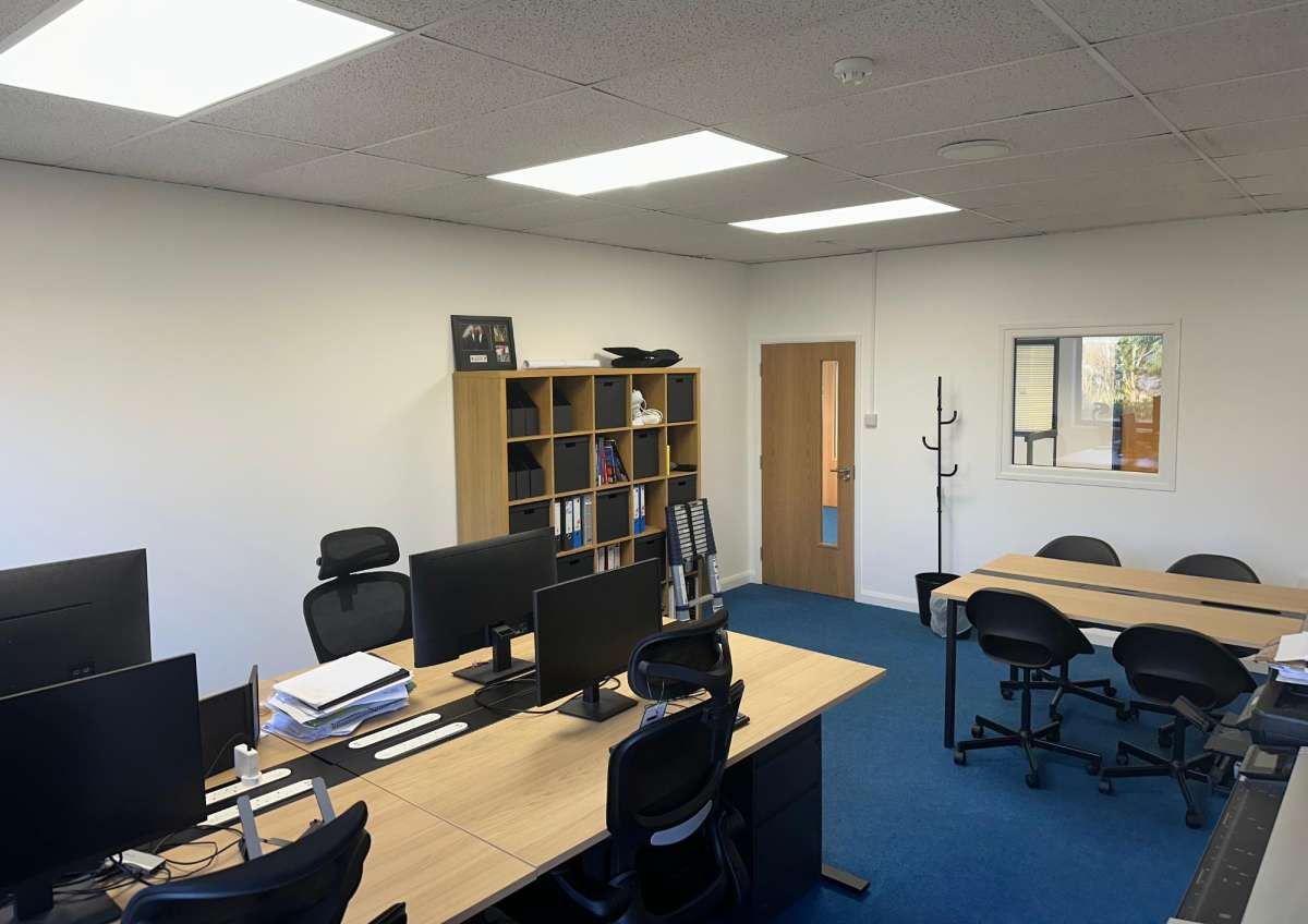 Office in Falmouth - photo 3