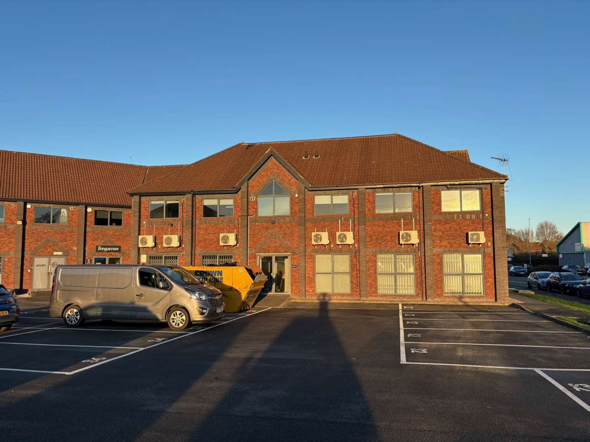 Office in Hinckley - photo 2