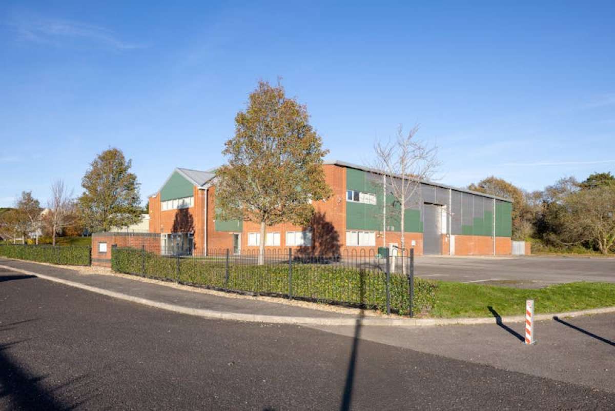 Office in Lymington - photo 4