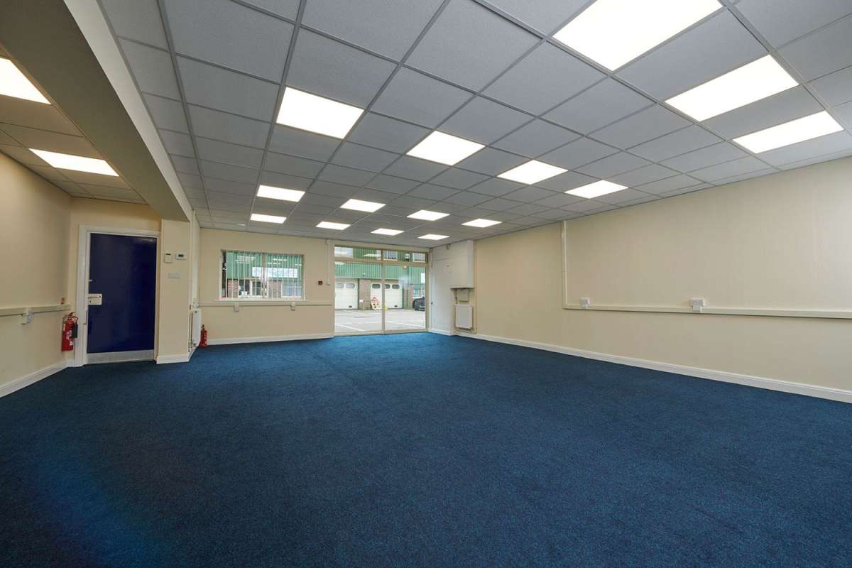 Office in Haywards Heath - photo 3