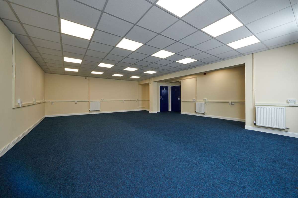 Office in Haywards Heath - photo 4