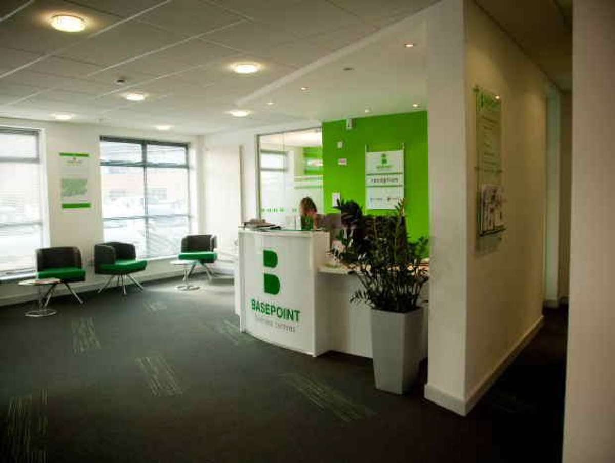 Office in Crawley - photo 3