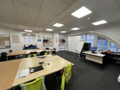 Office in Sheffield - photo 3