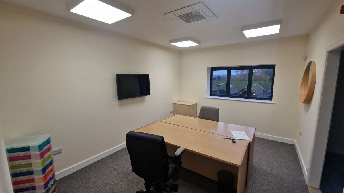 Office in South Kilworth - photo 4