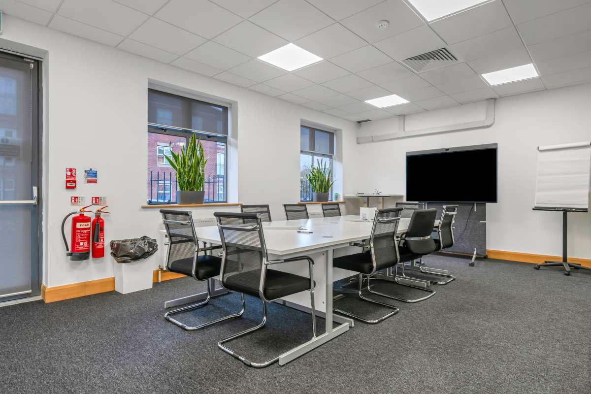 Office in Chetwynd Business Park Chilwell - photo 4