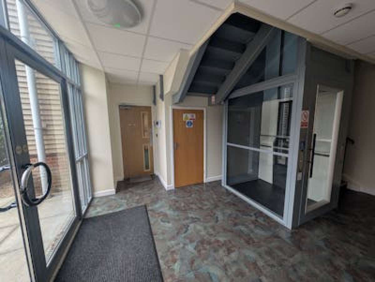 Office in Winchester - photo 4