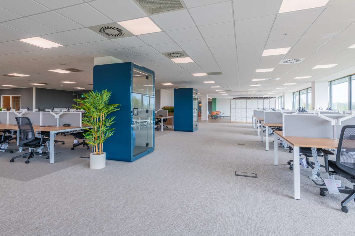 Office in Cardiff - photo 4