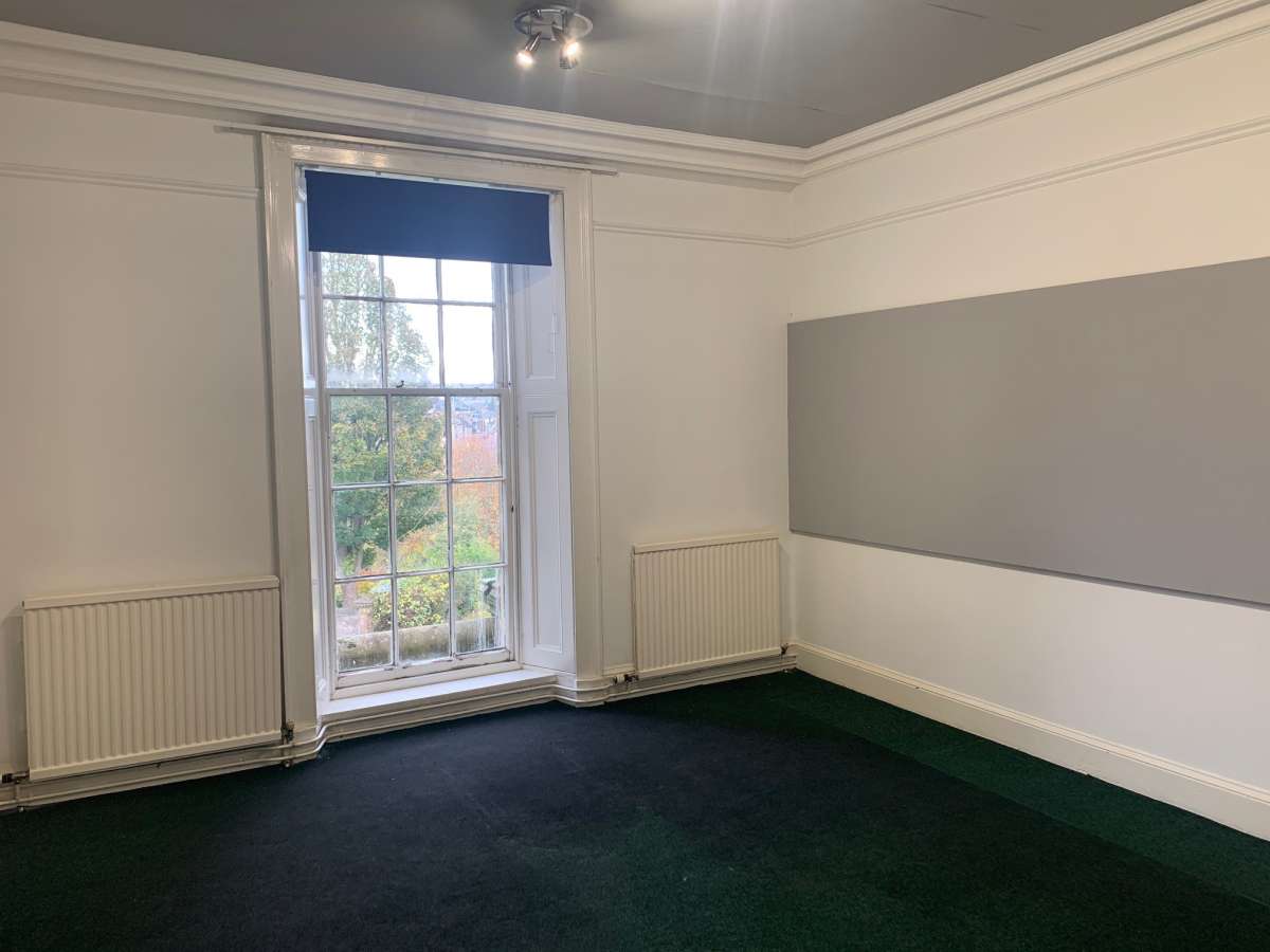 Office in Perth - photo 4