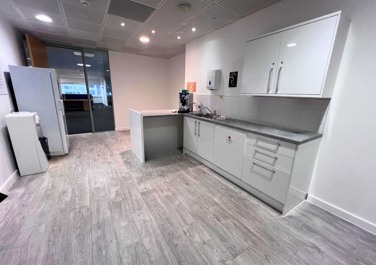 Office in Cathays - photo 4