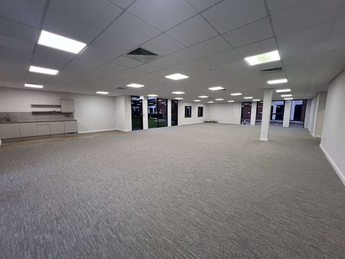 Office in Portsmouth - photo 2