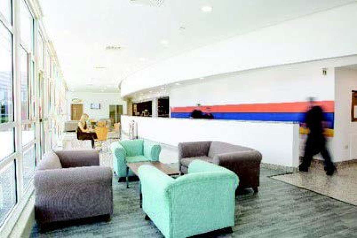 Office in Wallsend - photo 3