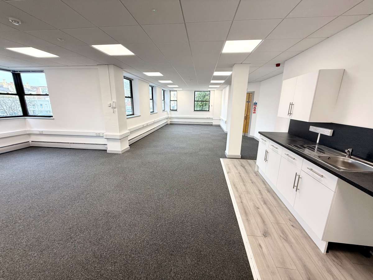 Office in Worthing - photo 3