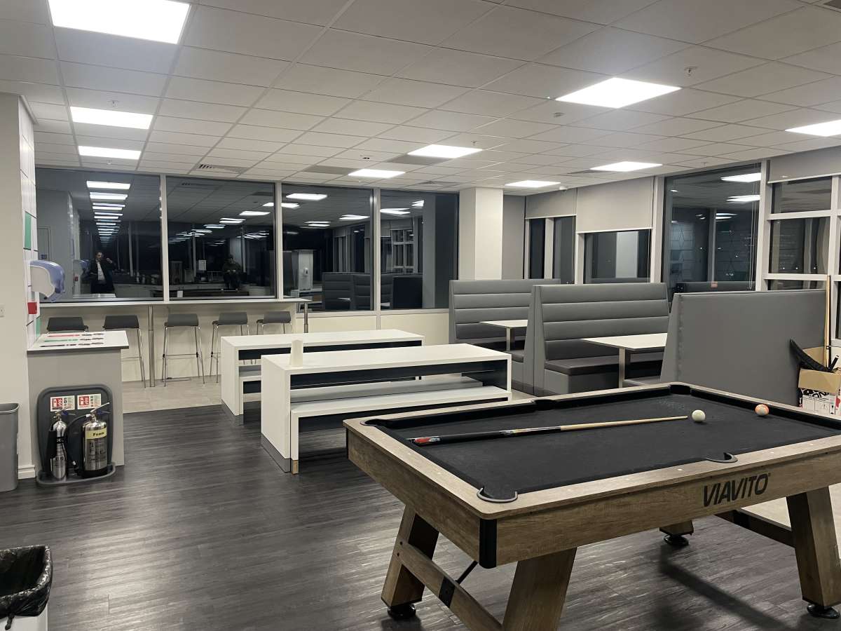 Office in Salford - photo 3