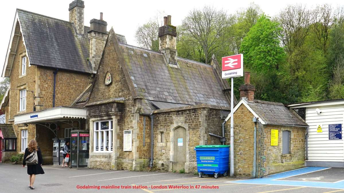 Office in Godalming - photo 2