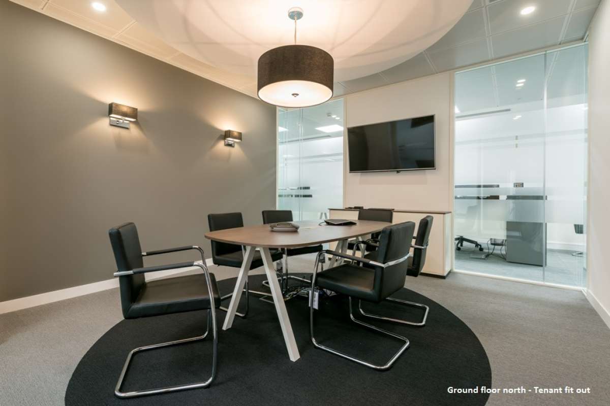 Office in Guildford - photo 2