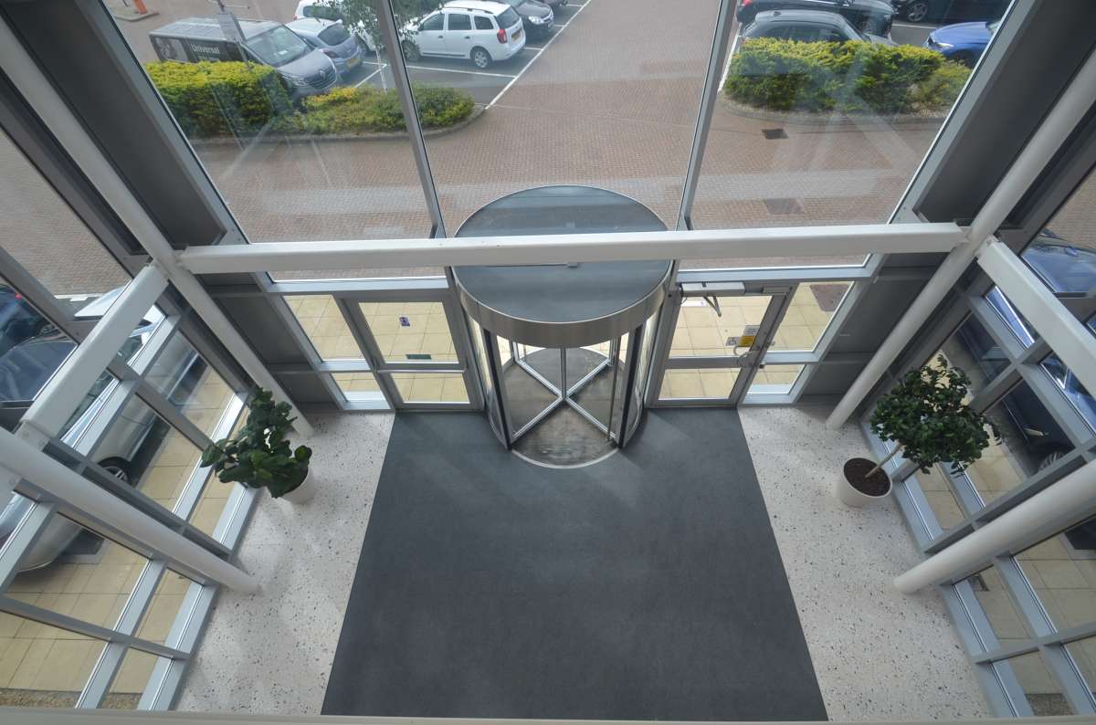 Office in Leicester - photo 3