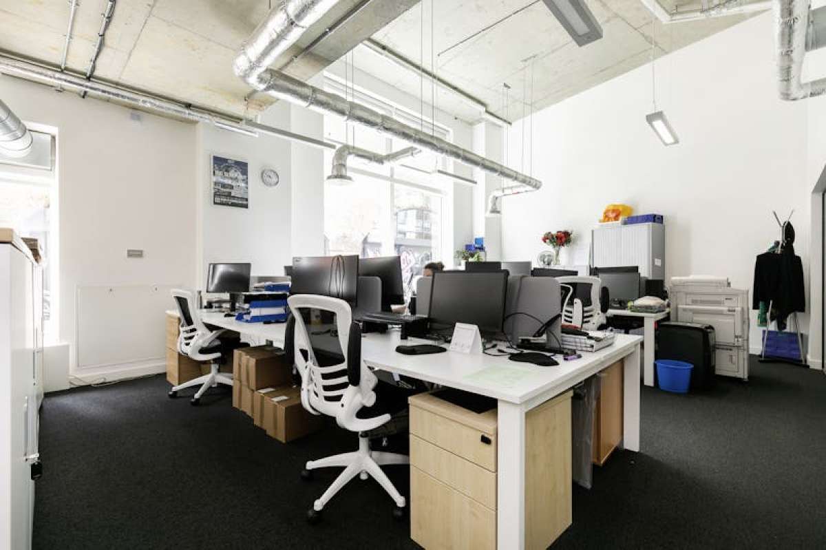 Office in London - photo 2