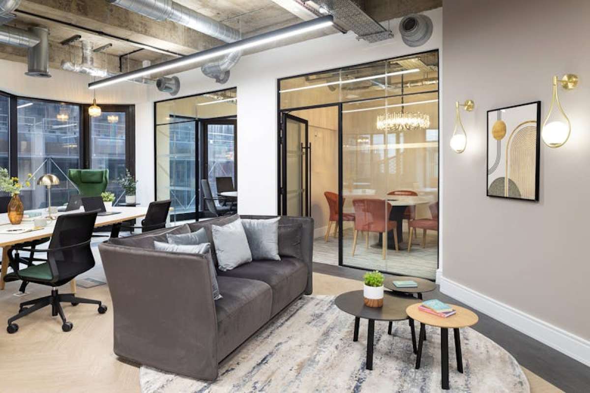 Office in London - photo 2