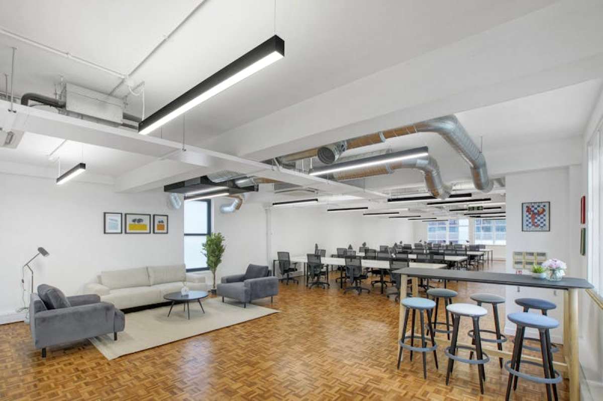 Office in London - photo 2