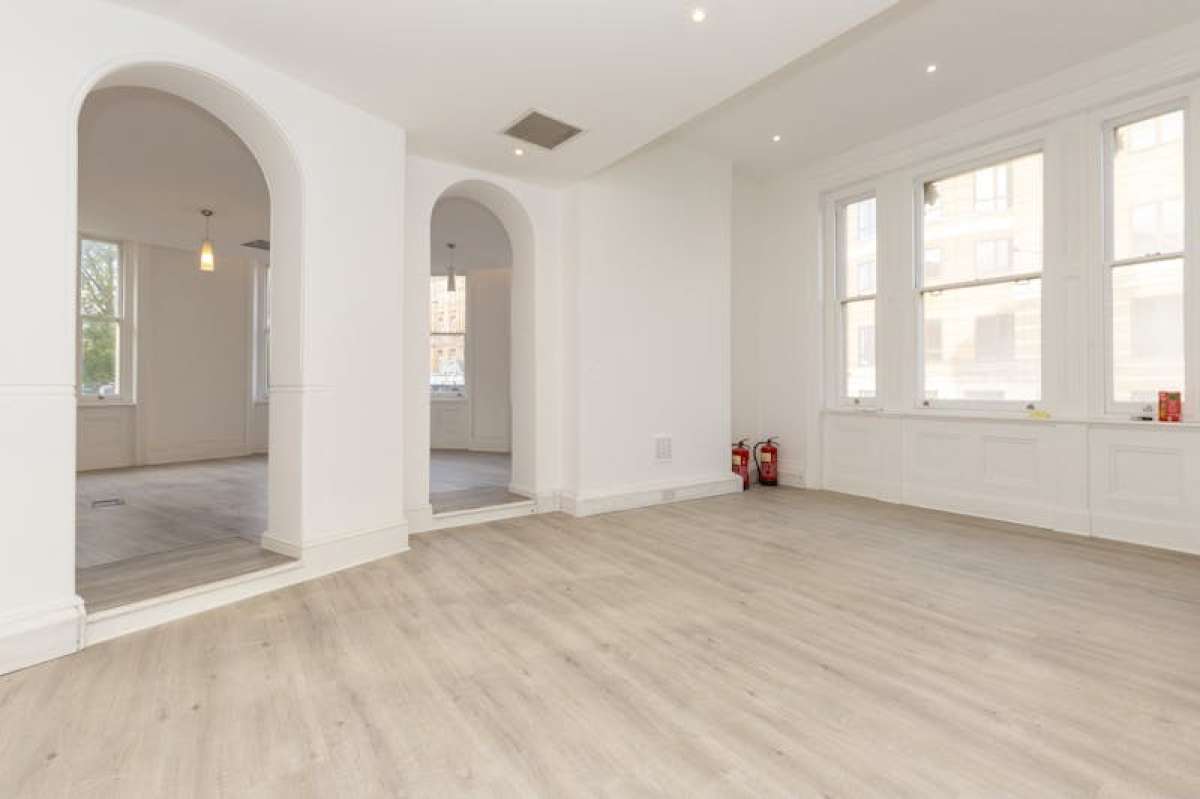 Office in London - photo 4