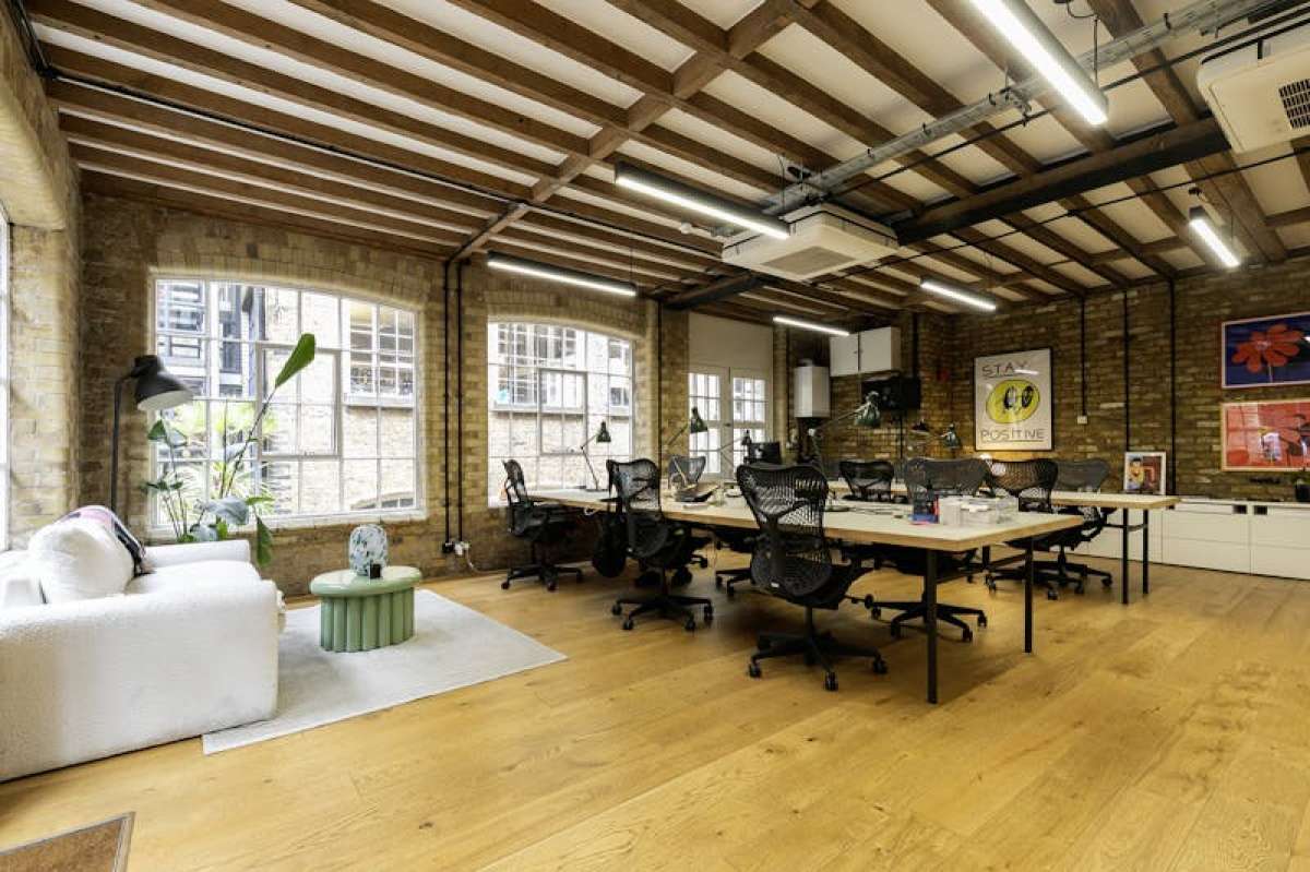 Office in London - photo 2