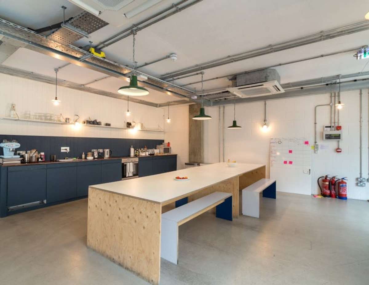 Office in London - photo 3