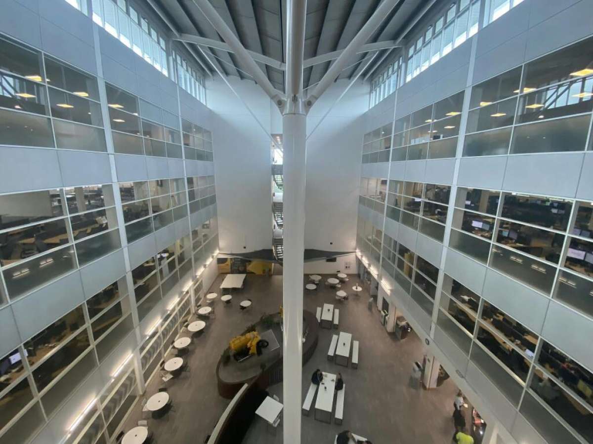 Office in Oldbury - photo 4