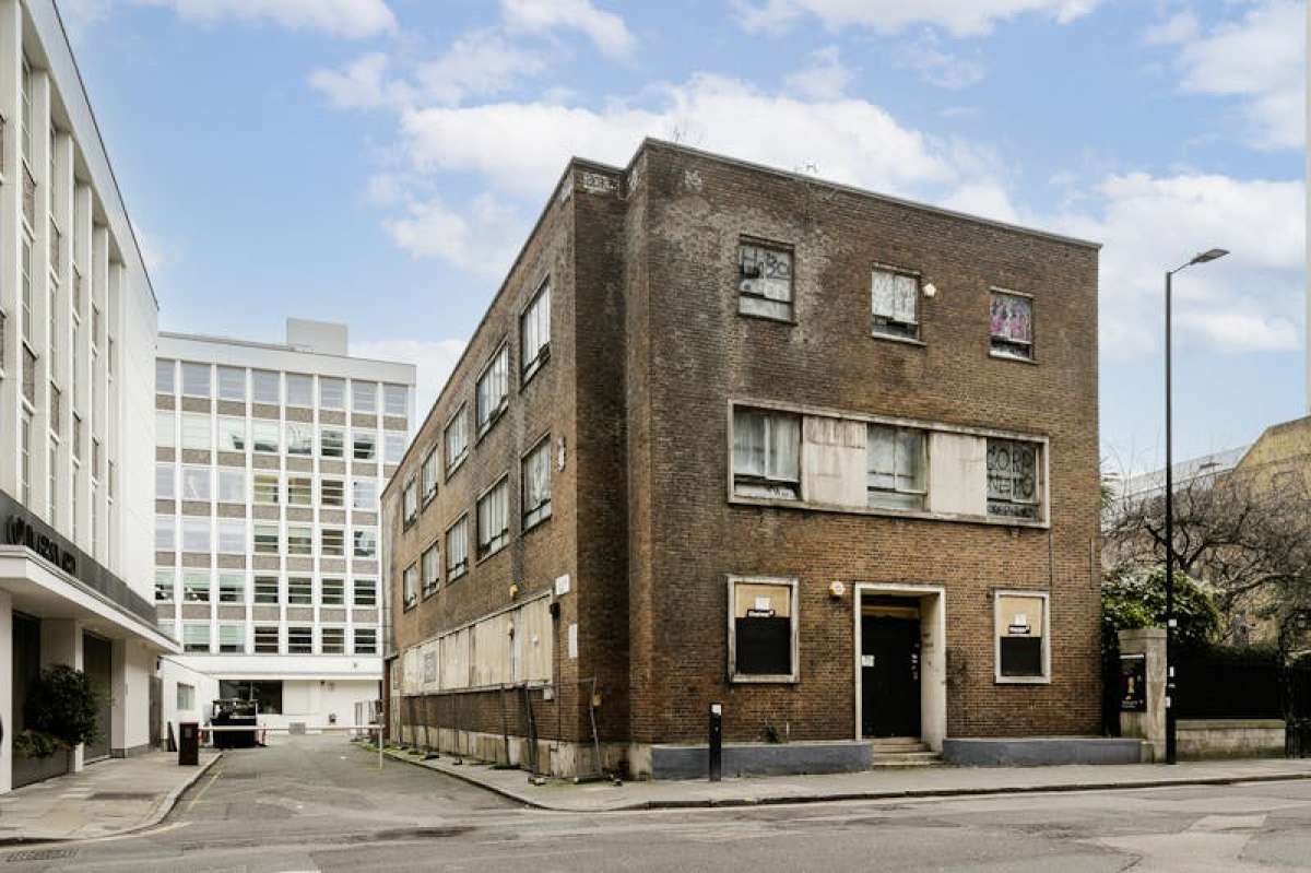 Retail in Old Street