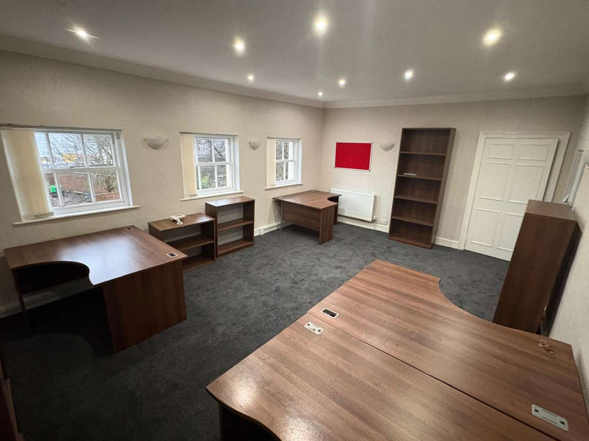 Office in Dudley - photo 2