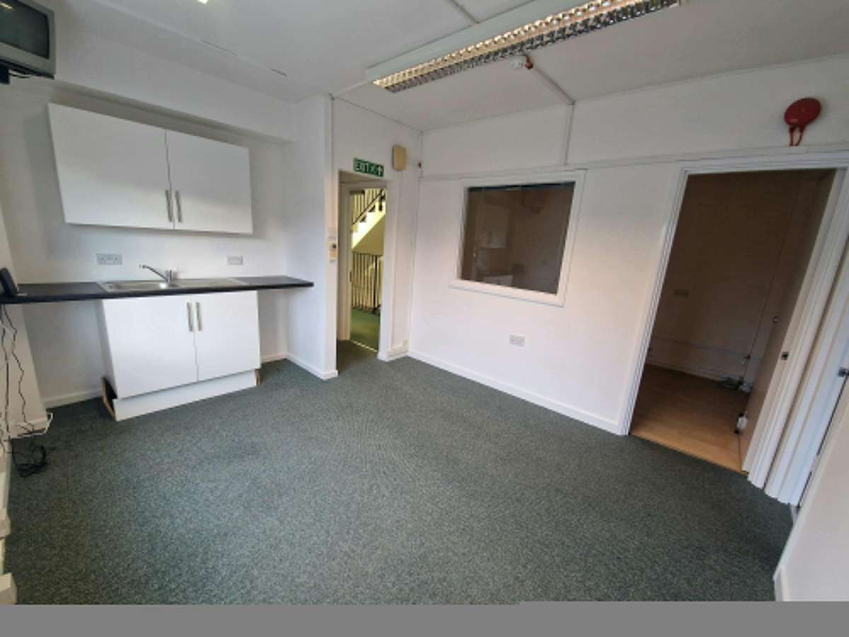 Office in Titchfield, Fareham - photo 4