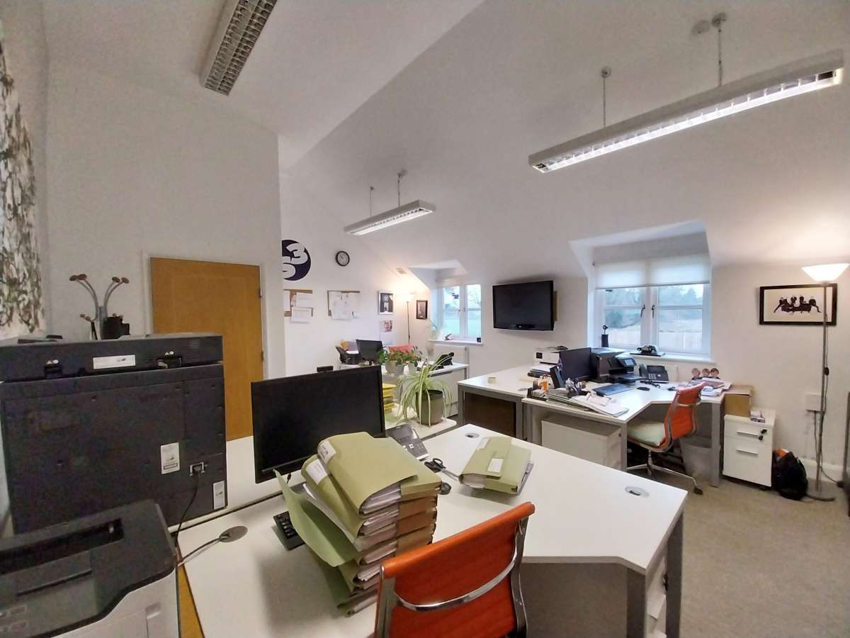 Office in Bough Beech - photo 4