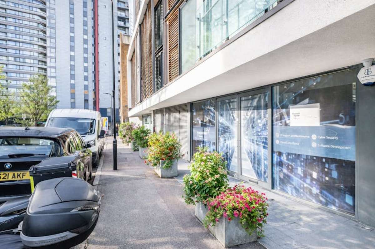 Office in London - photo 3